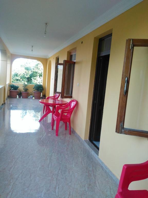 Guesthouse Maria Sarpi Bagian luar foto