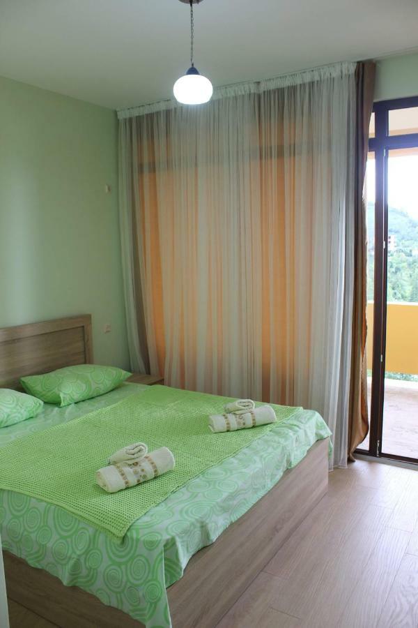 Guesthouse Maria Sarpi Bagian luar foto