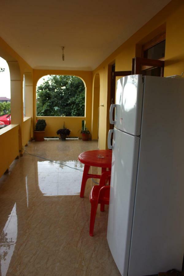 Guesthouse Maria Sarpi Bagian luar foto